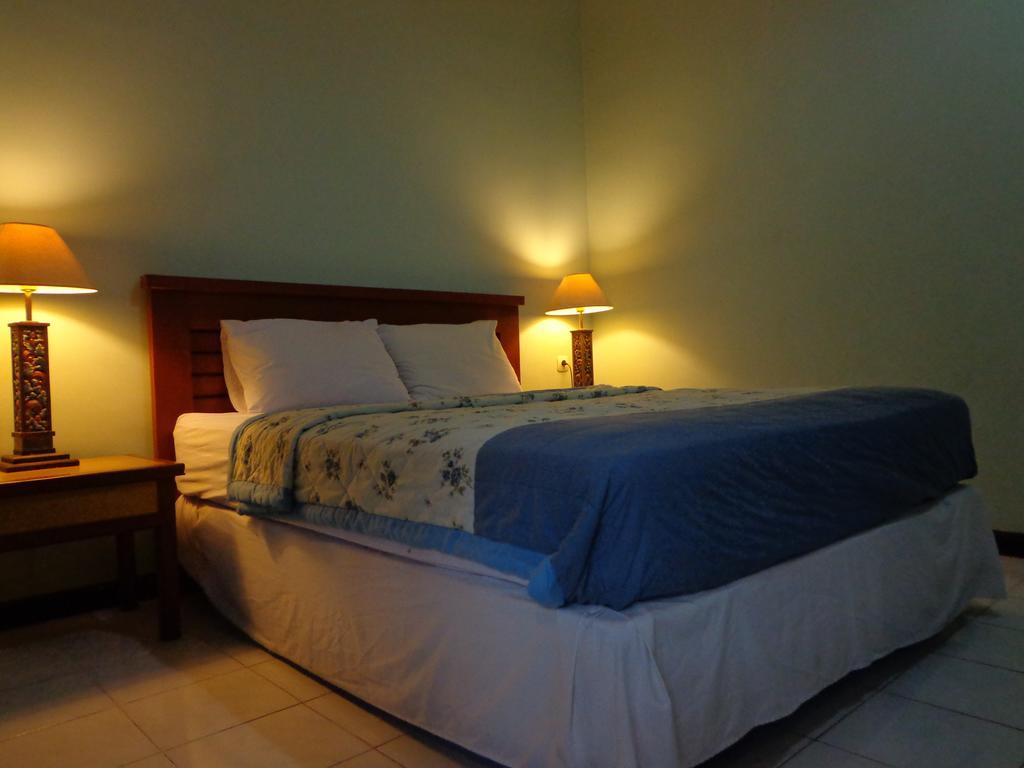 D' Kubu Pratama Homestay Νούσα Ντούα Εξωτερικό φωτογραφία