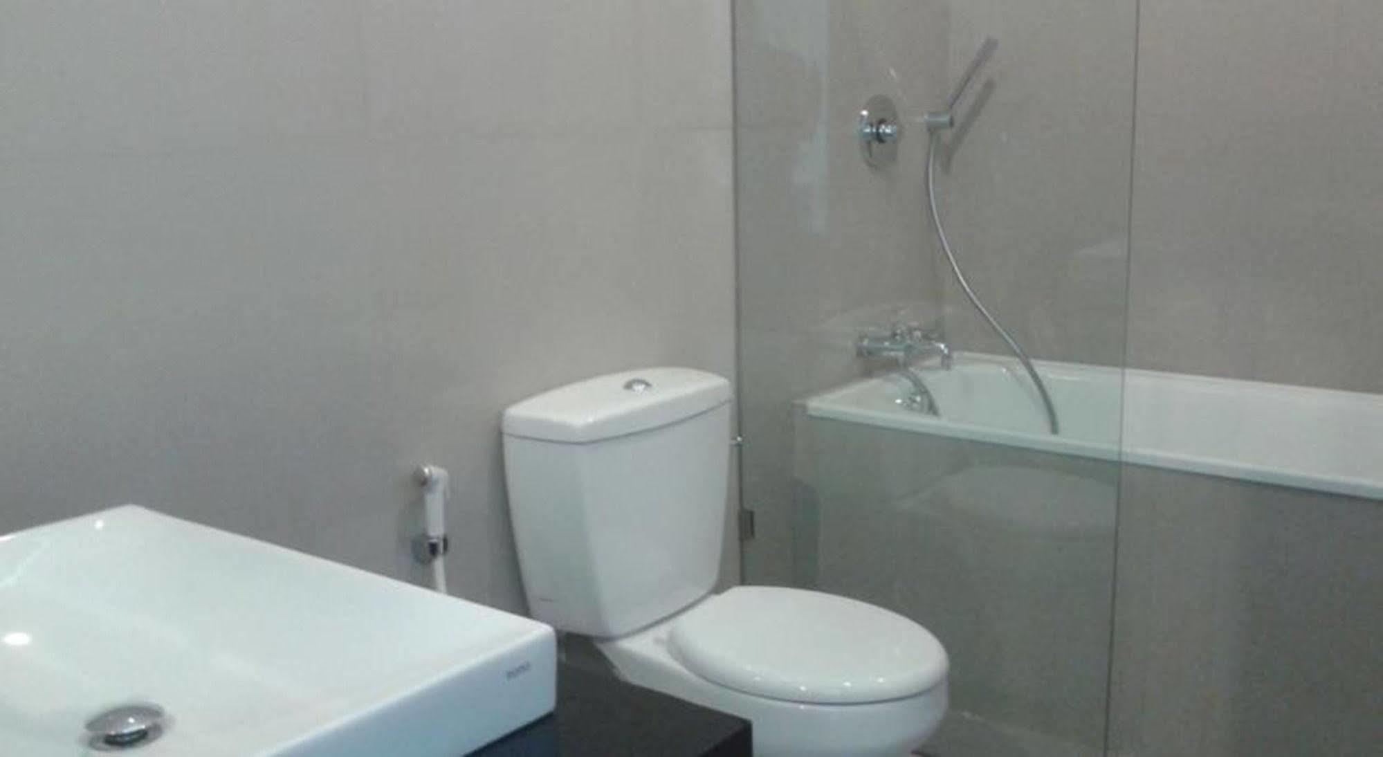 D' Kubu Pratama Homestay Νούσα Ντούα Εξωτερικό φωτογραφία